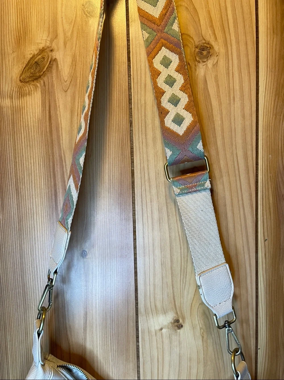 Anthropologie Women’s Cream Leather Hobo Bag with Patterned Adjustable Strap - Picture 2 of 4